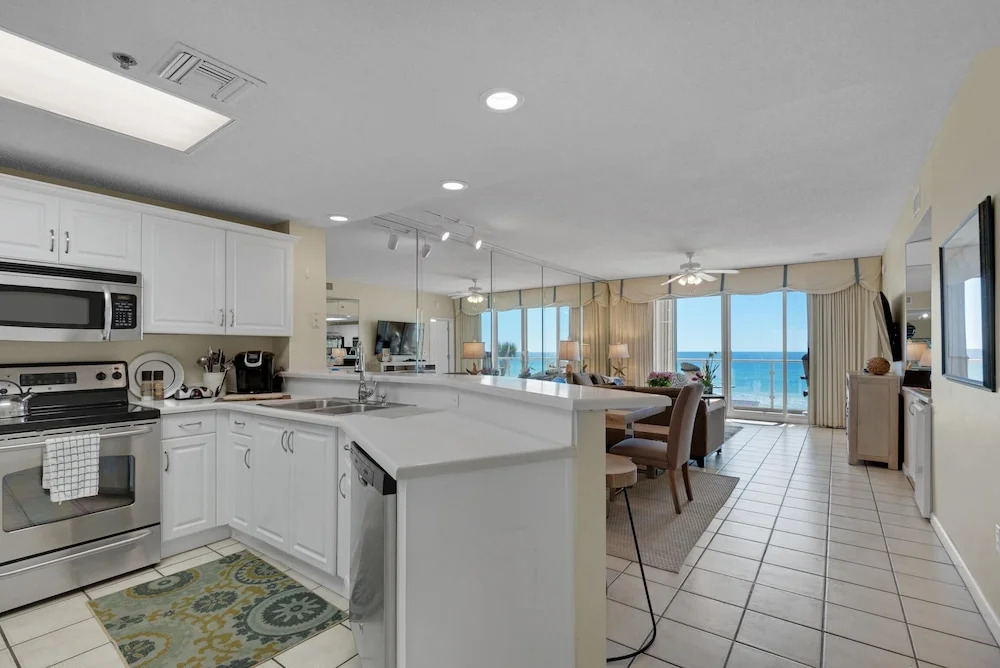 Sterling Sands 209