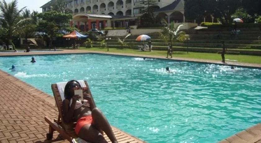 Tropic Inn Hotel