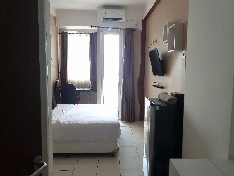 Hotel O Tower Mahakam serviced apartment Riverview Jababeka Ruko 30-26