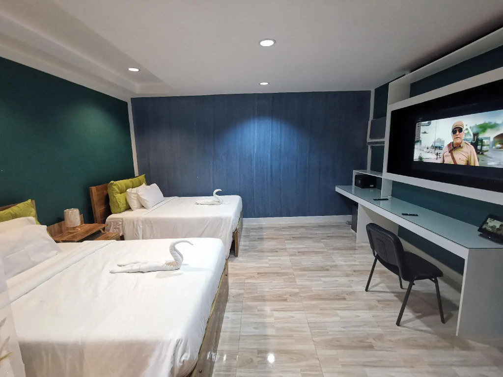 Pescadores Suites Moalboal
