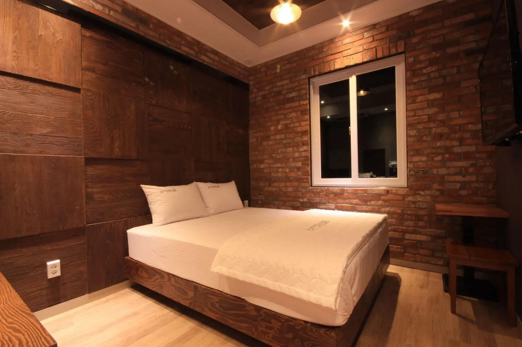 Boutique Hotel May