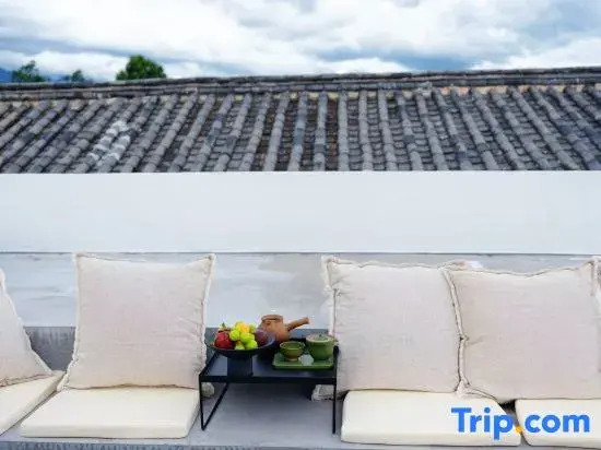 Lijiang Ruixi Xijianshu Yinluxury Fragrance Hotel