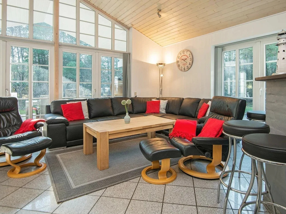 Luxurious Holiday Home in Rømø With Swimming Pool