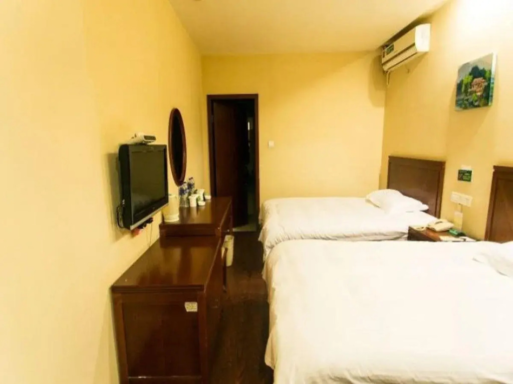 GreenTree Inn Jiangsu Suzhou Shimao Canal Business Hotel