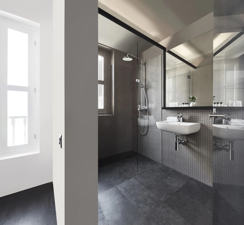 Hotel Mono