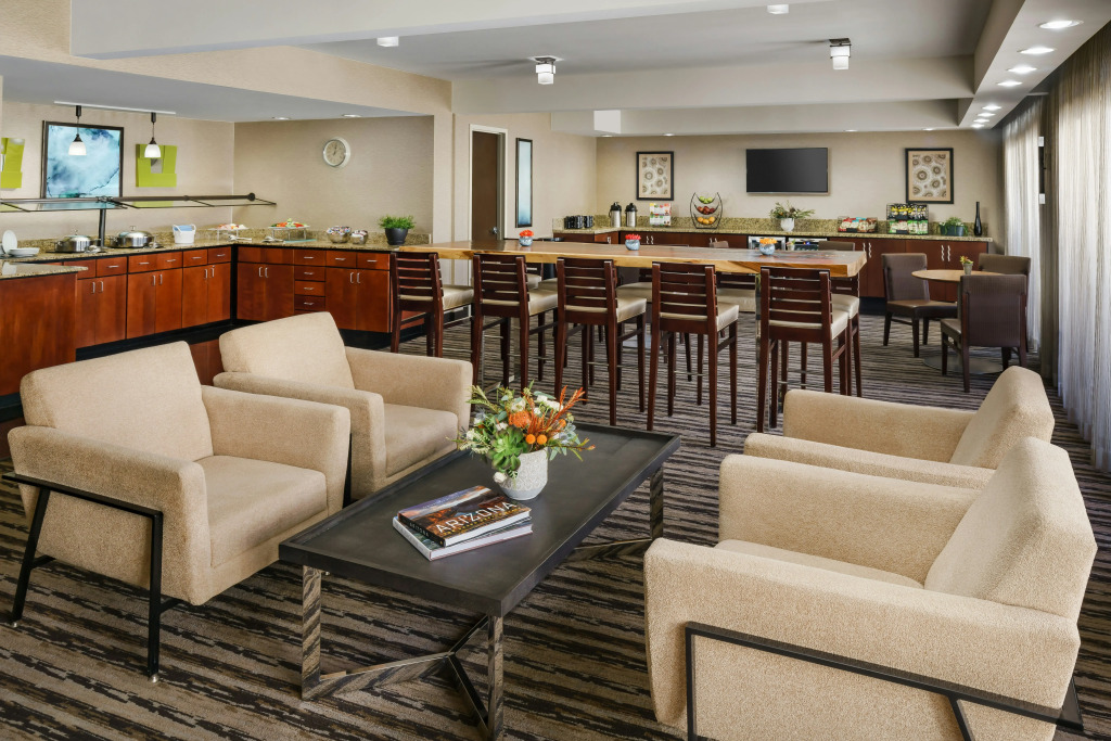 Hilton Phoenix Airport
