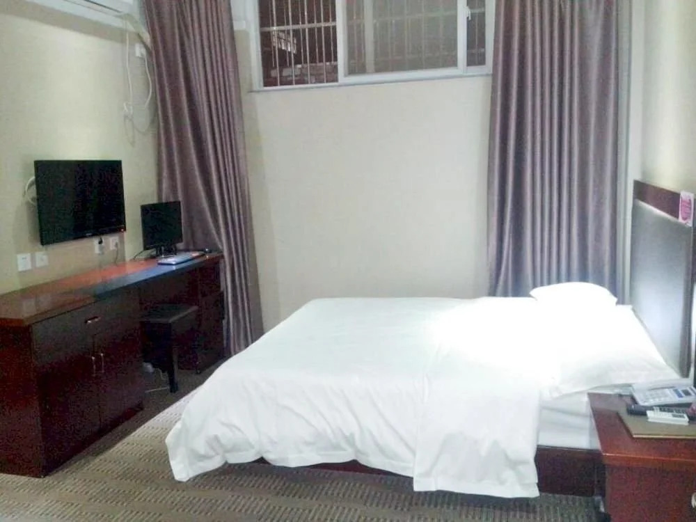 Ankang Fengtai Business Hotel