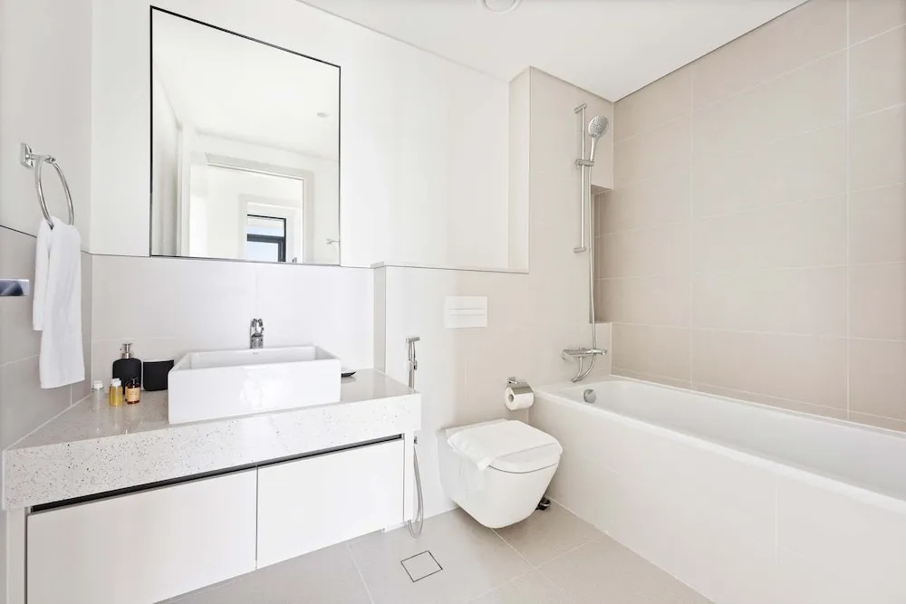 Silkhaus Large 2BR Private Beach Marina Vista