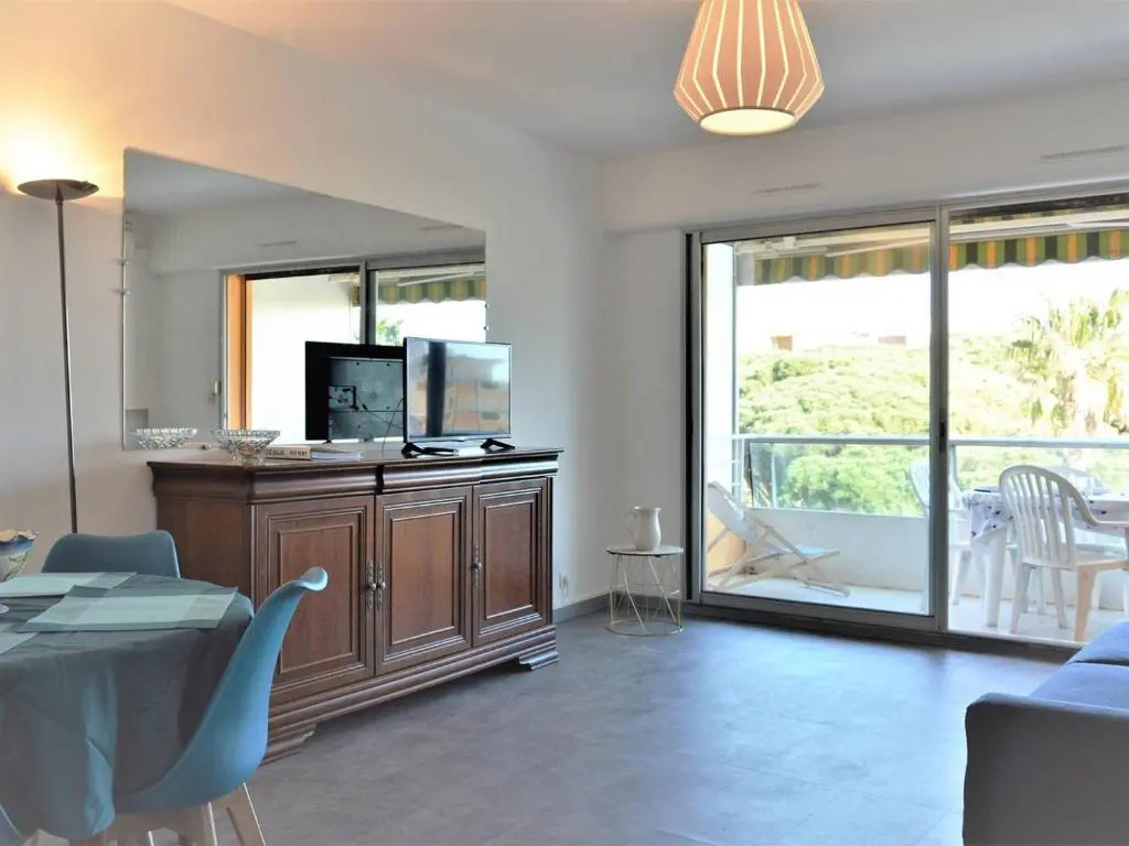 Appartement Le Lavandou, 2 pièces, 4 personnes - FR-1-251-297