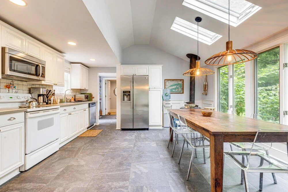 Hamptons Vacation Rental w/ Saltwater Pool