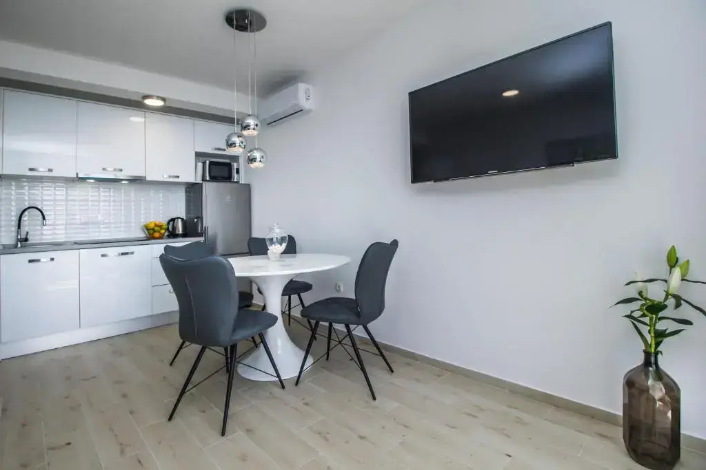 Apartmani i studio Big Hill