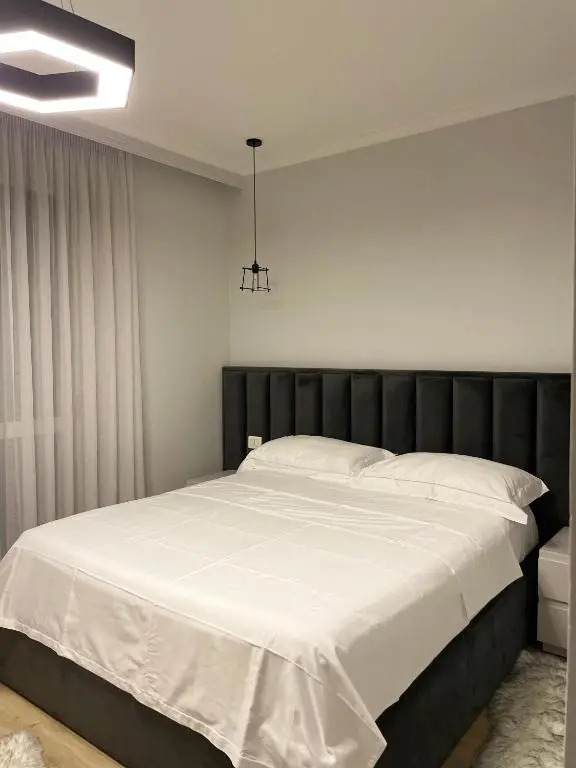 Honey Suite