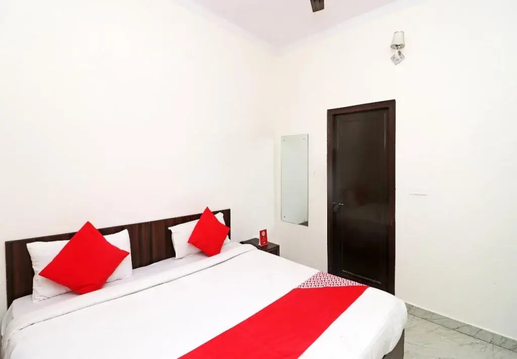 Hotel Ananya Palace by OYO Rooms