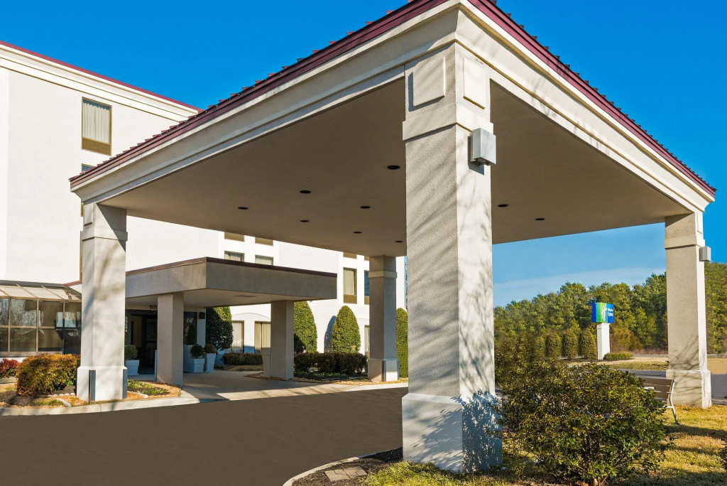 Holiday Inn Express - Chester by IHG