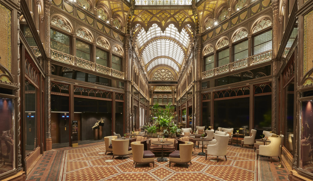 Párisi Udvar Hotel Budapest, part of Hyatt