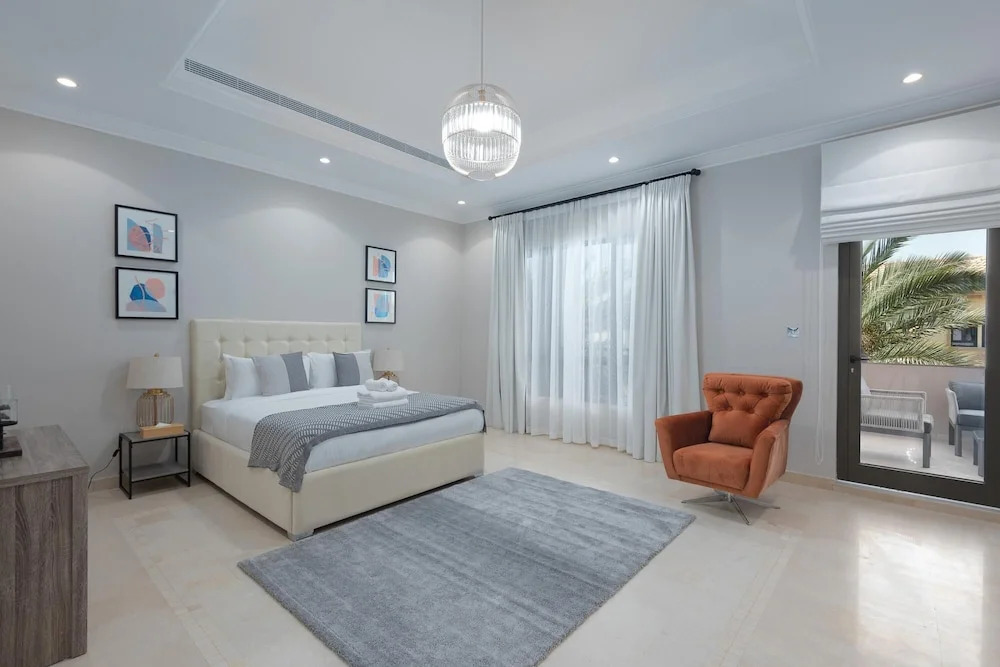 Maison Privee - Luxury 5BR Villa with Private Pool and Beach