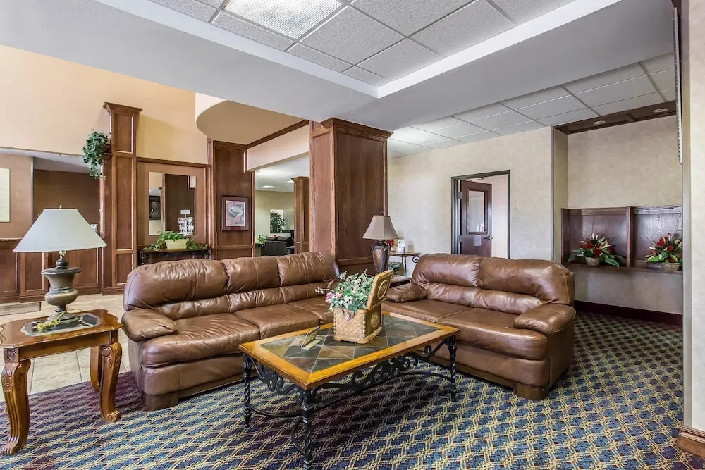 Comfort Inn & Suites