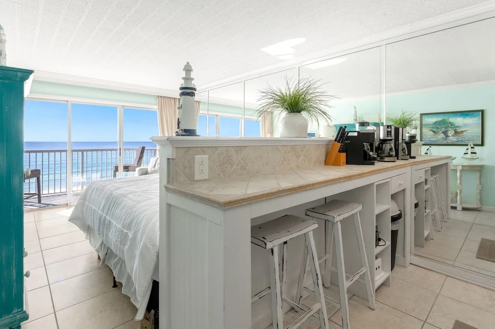 Islander Beach Resort 504 Condo