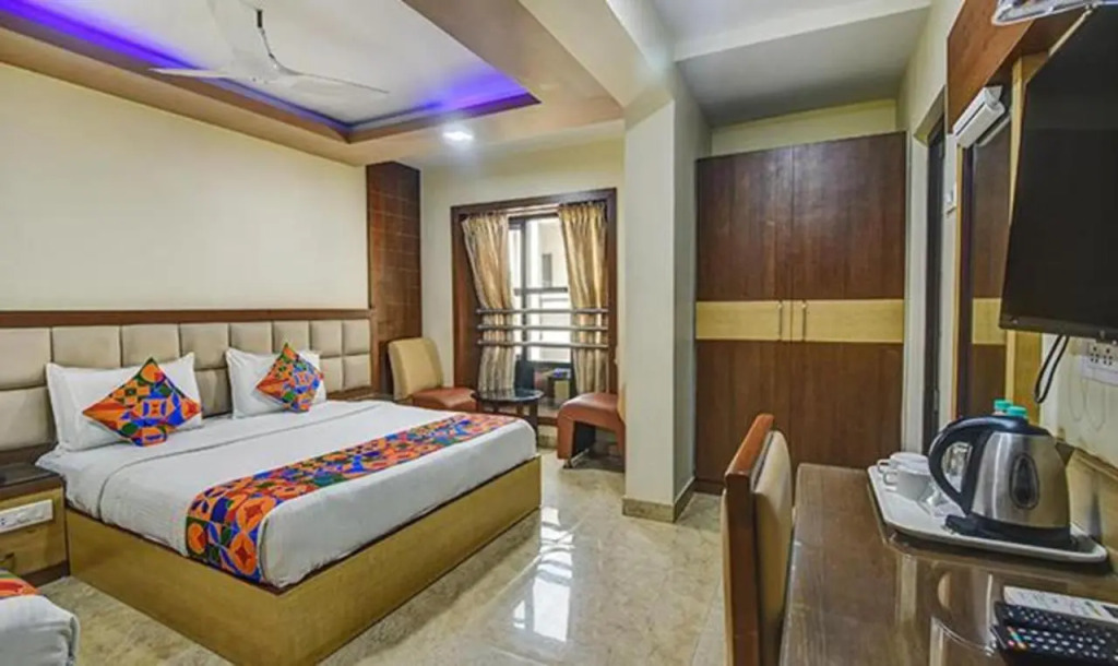 FabHotel Chennai Palace