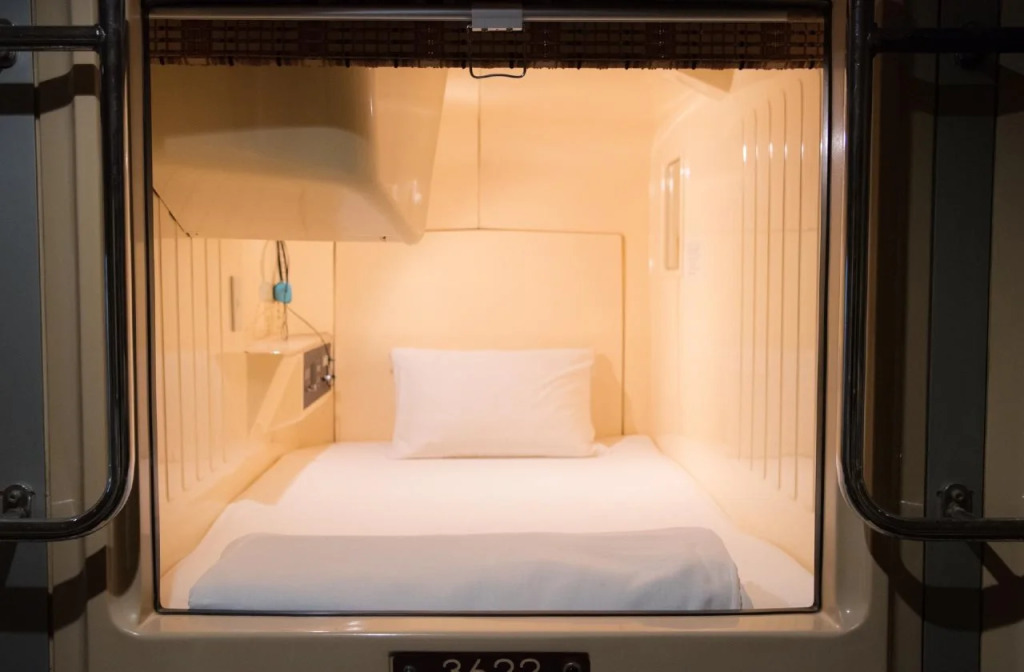 Capsule and Sauna Century
