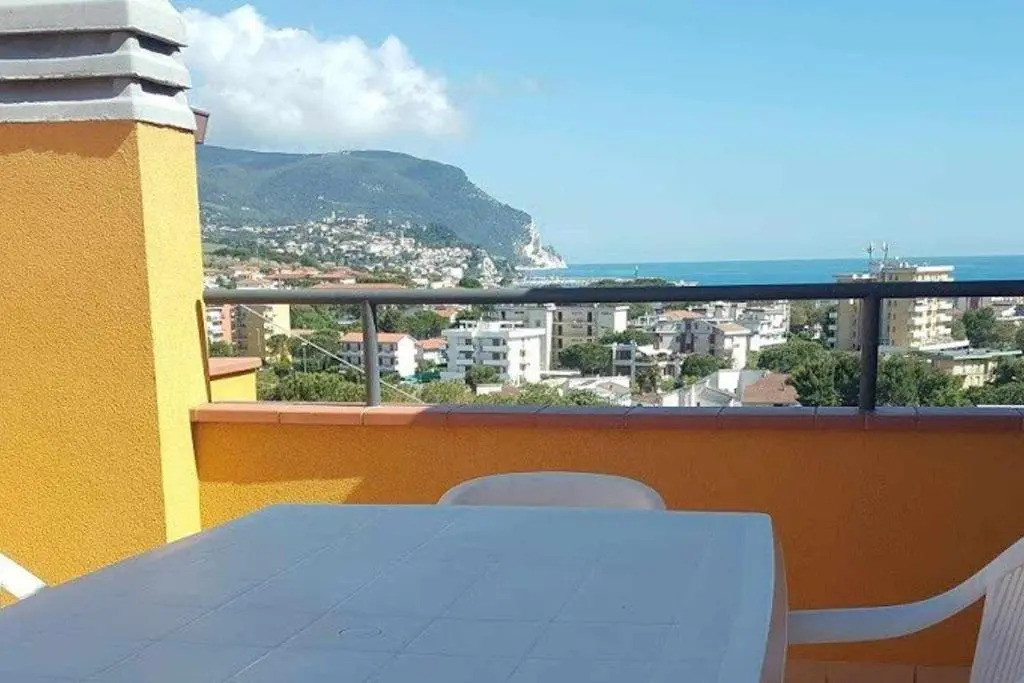 Casa Ischia 66 Vista mare con 3 camere da letto