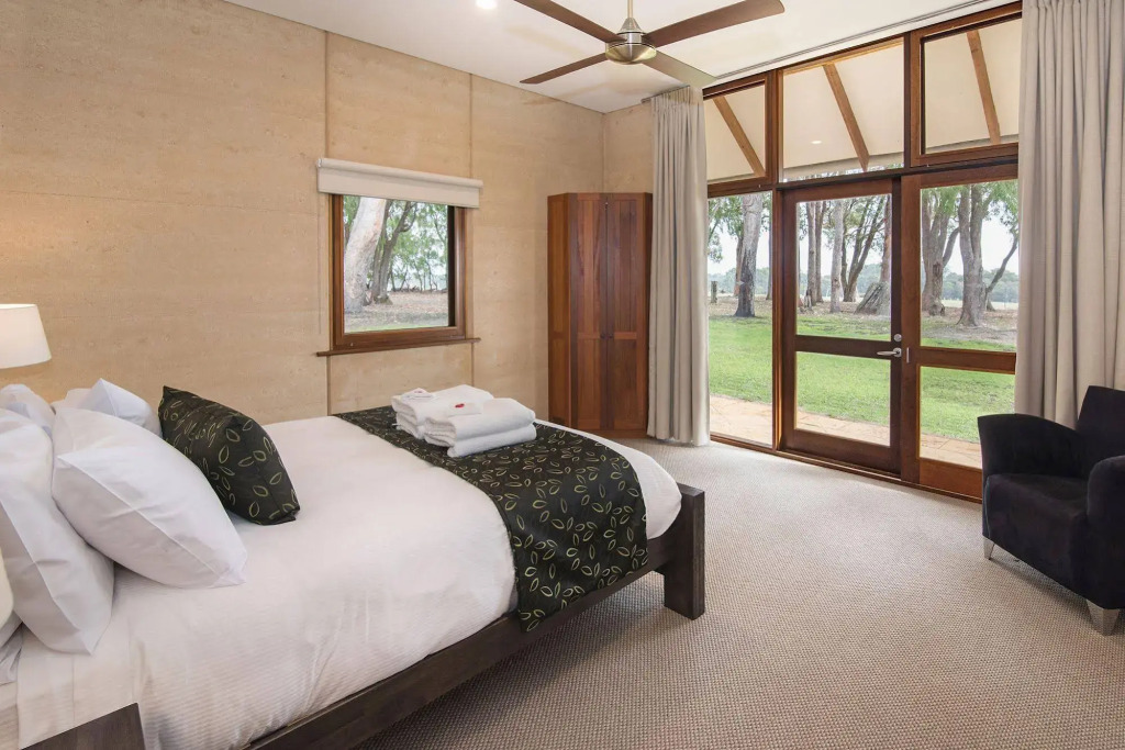Forest Rise Chalets and Lodge