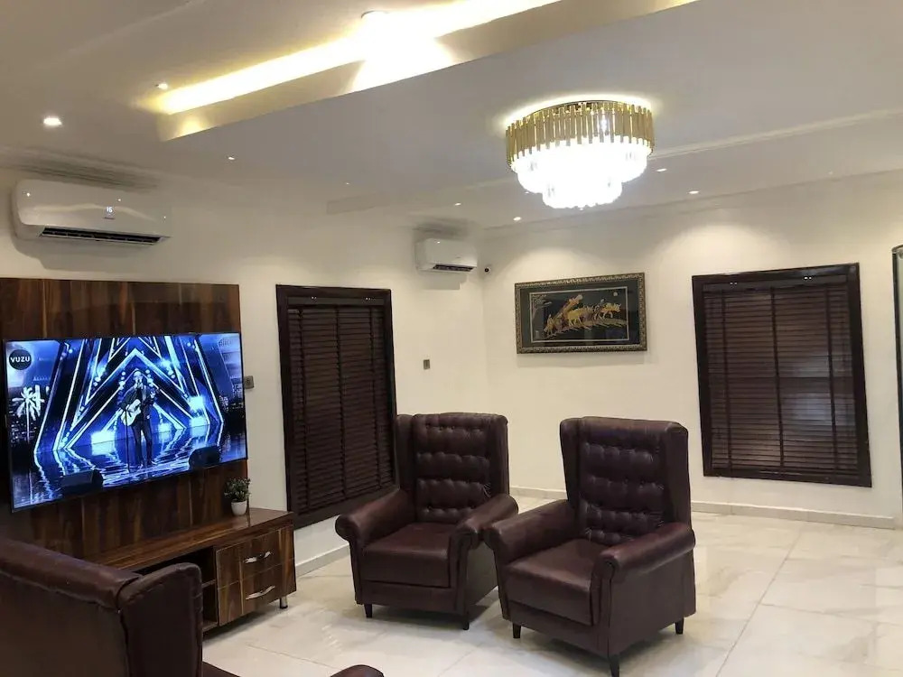 Mesorein Luxury Hotel