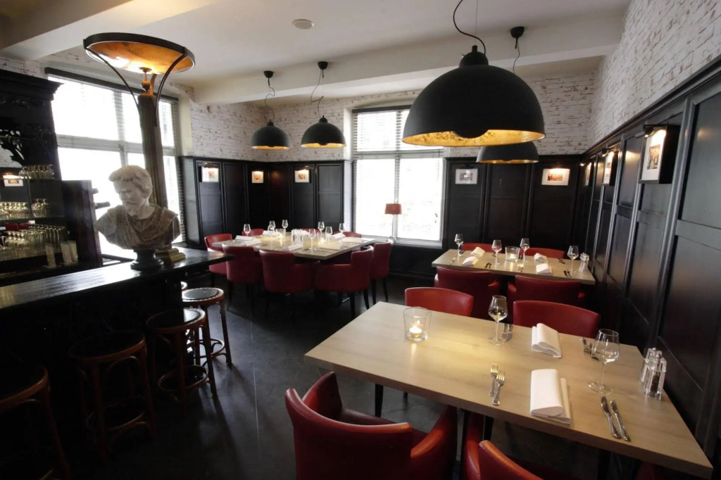 In de Witte Dame Hotel Bar Kitchen Apartments