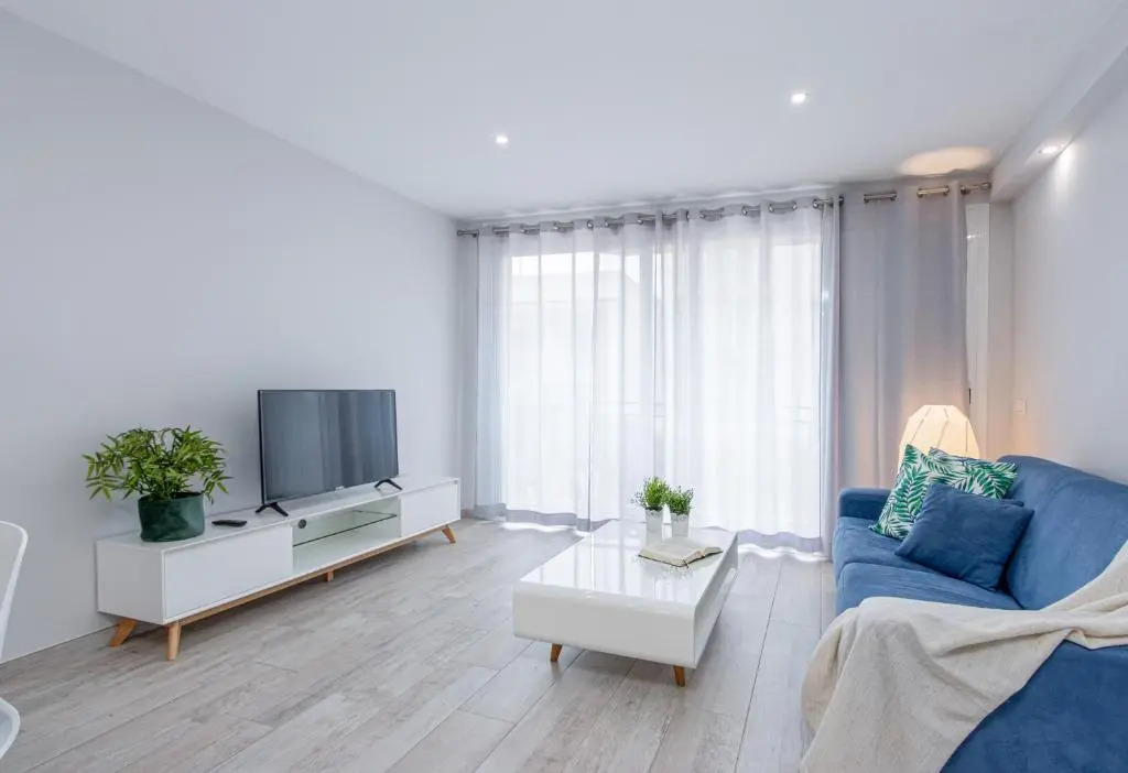 CENTRAL APARTMENT 2A 50m BEACH