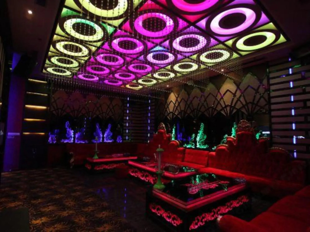Longchang Holiday Hotel