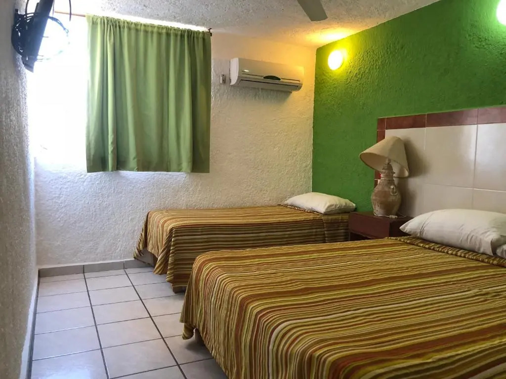 Hotel & Suites Santa Barbara