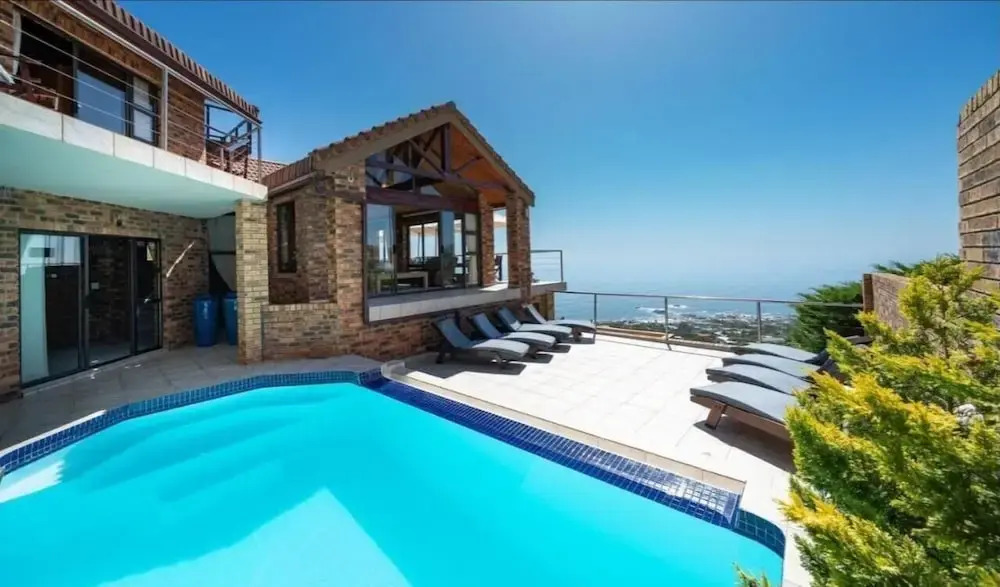 Auberge Cape Guesthouse