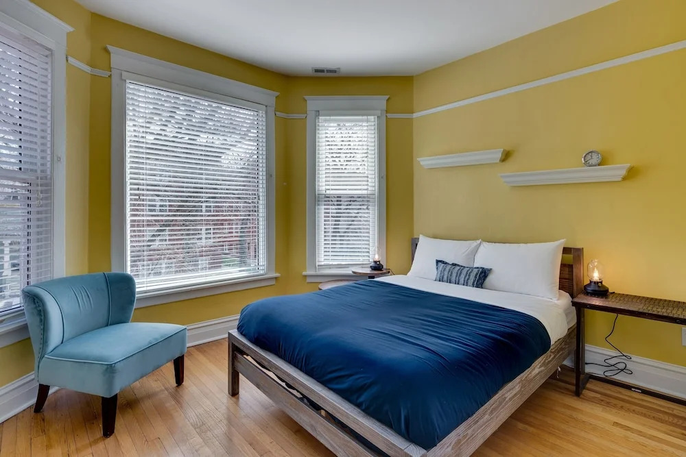 Warm & Comforting 4BR 2BA in Andersonville by AllSet Turnover