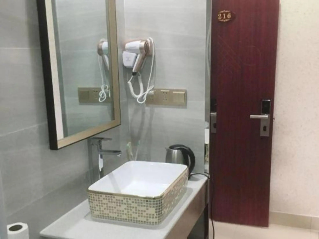 Nuoyang Hotel