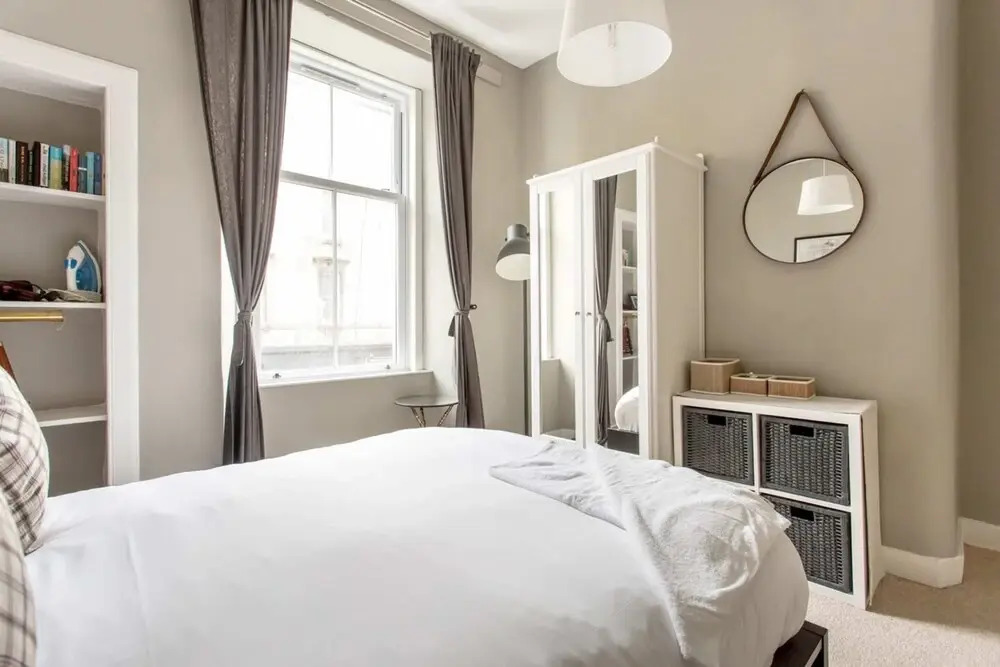 1 Bedroom Flat In Edinburgh