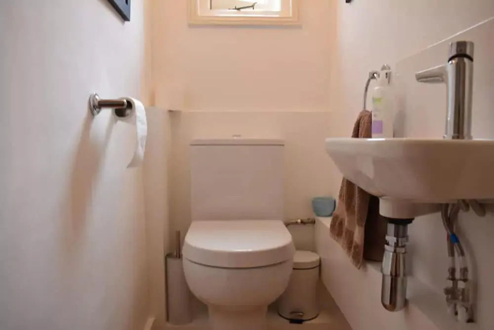 5 Bedroom Family Home Near Wimbledon