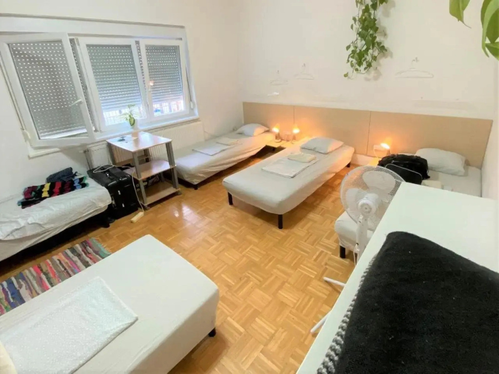 4Beds Hostel Greenslo