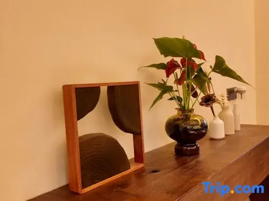 Mangshi Nicai Homestay (Dai Ancient Town)