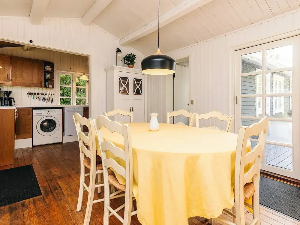 6 Person Holiday Home in Gedser