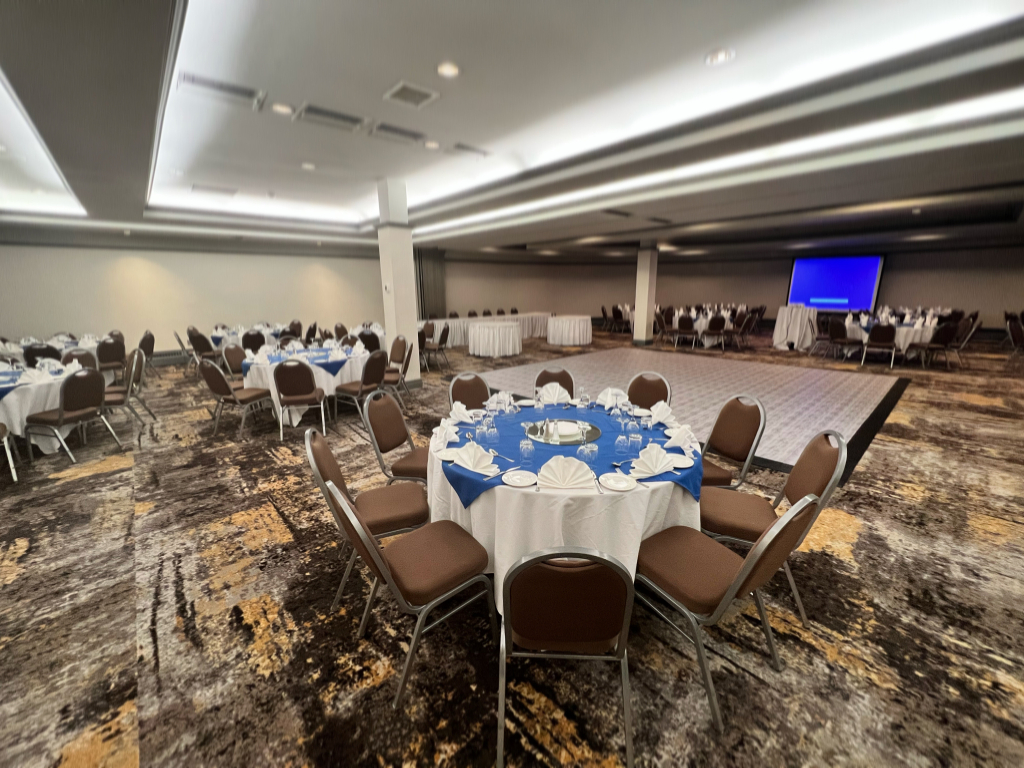 Holiday Inn Toronto Airport East by IHG
