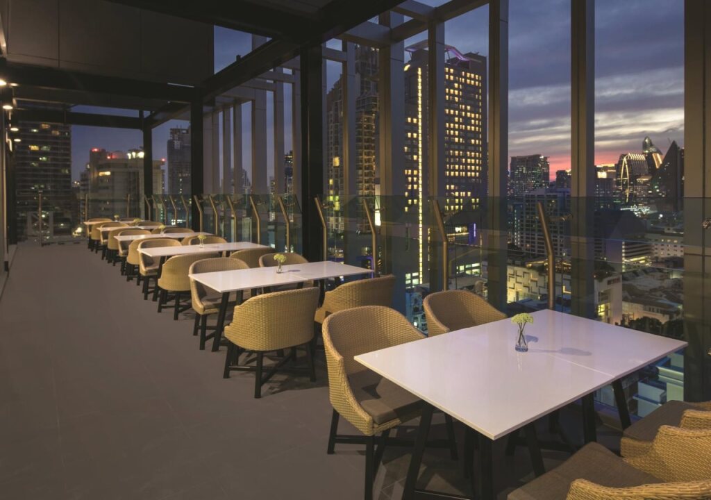 Solitaire Bangkok Sukhumvit 11