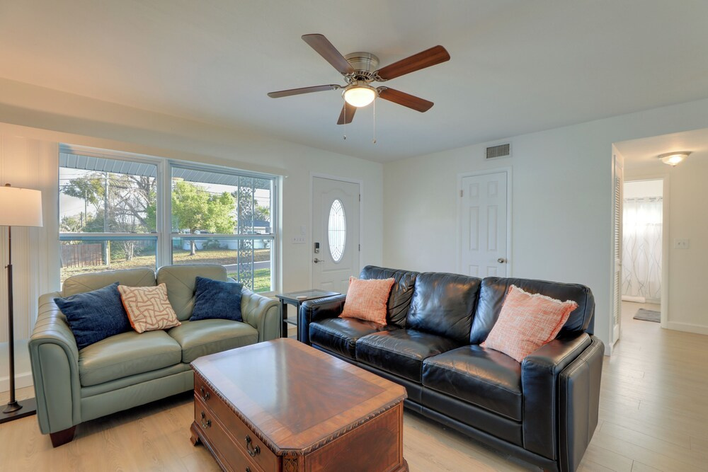 Fun in the Sun: Largo Home < 1 Mi to Beach Access!