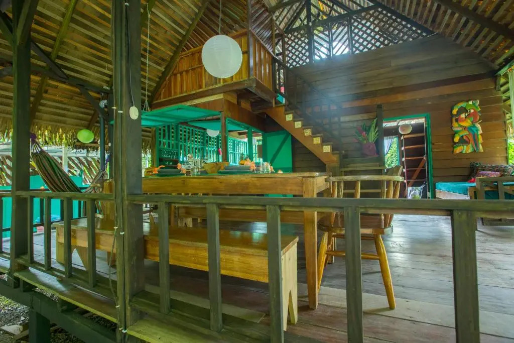 La Casita- Authentic Caribbean House steps to Cocles Beach