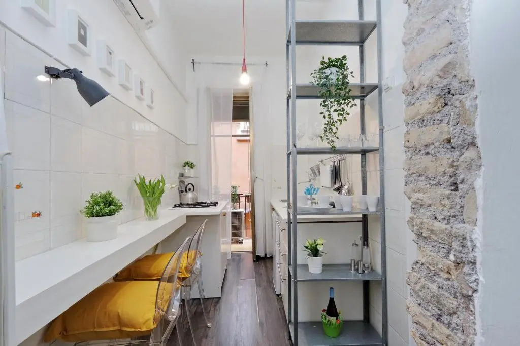 Urbana Apartment