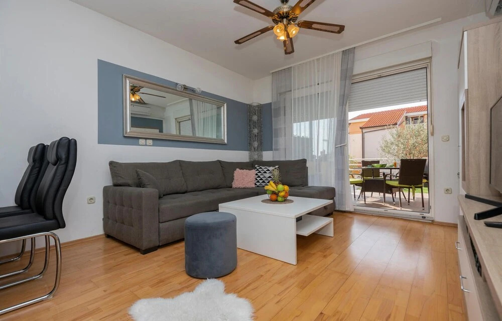 Stunning Apartment in Makarska With Wifi and 1 Bedrooms