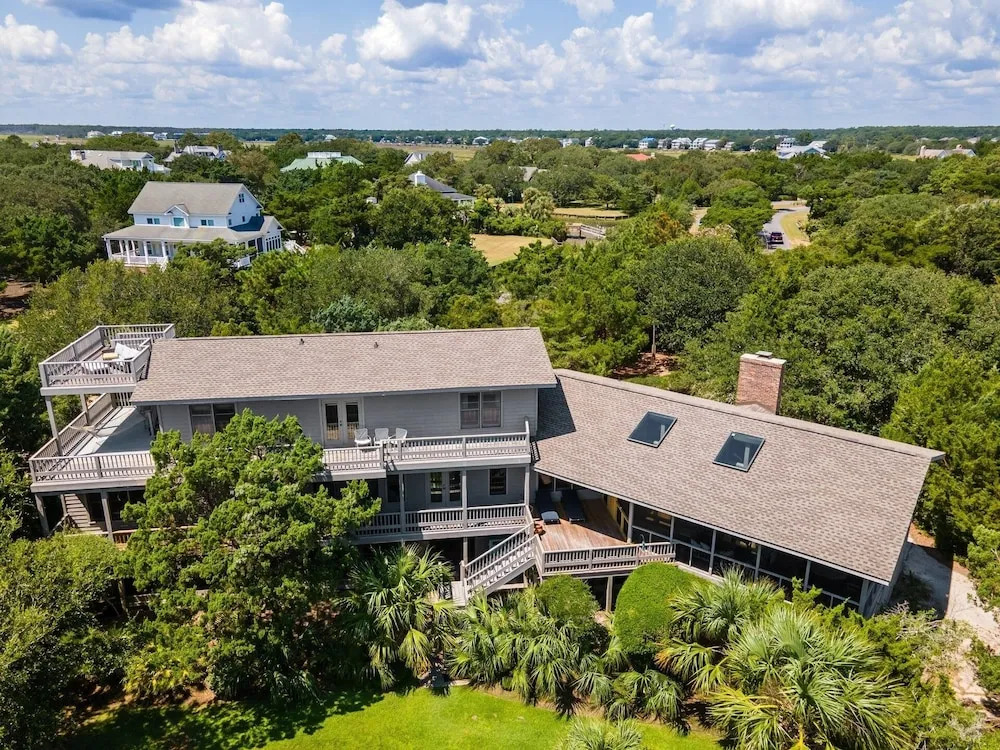 Natural And Serene Home Away From Home 5 Bedroom Home by Peace Vacations