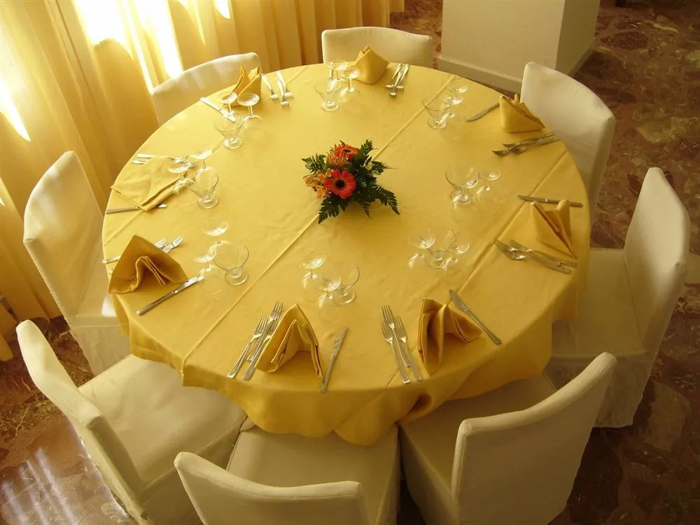 Hotel Enotria
