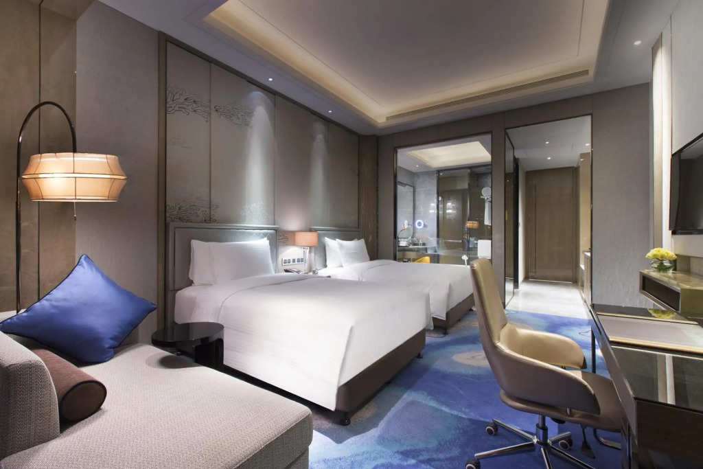 Pullman Yantai Center