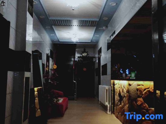 Huaxi Inn