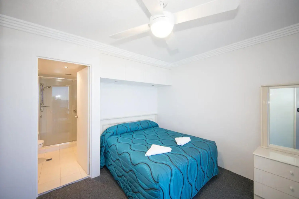Beachside Tower Apartments